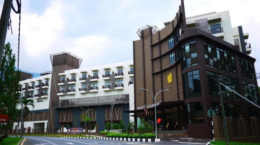 Hotel Grand Baron Тайпинг Екстериор снимка